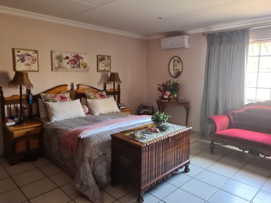 10 Bedroom Property for Sale in De Wildt North West